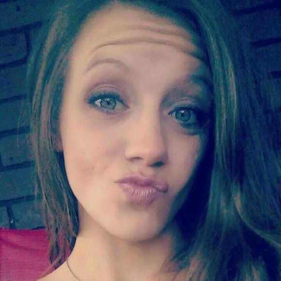 Profile Picture of Chelsey Minchew (@cam2k15) on Poshmark