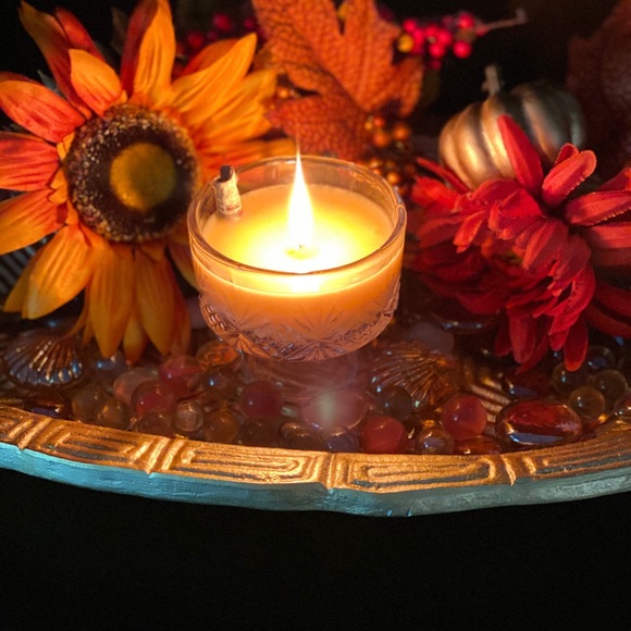 Profile Picture of Sarjia Esha (@eshamiraj) on Poshmark