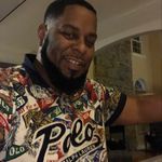 Profile Picture of Derek Nunn (@dveganpost) on Instagram