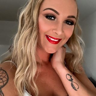 Maiken Julia Eriksen - Facebook Profile Picture of Maiken Julia Eriksen (@maiken.j.eriksen) on Facebook