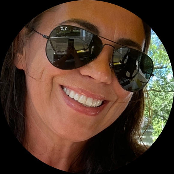 Profile Picture of Margaret Pajak (@mapajak123) on Poshmark