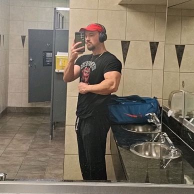 Profile Picture of Joey Michaud (@joeymichaud0) on Tiktok
