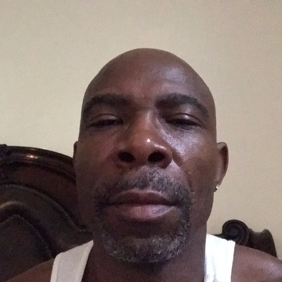 Profile Picture of Michael Reese (@cairimikale) on Poshmark