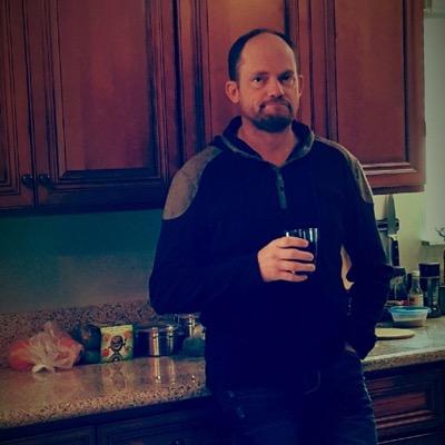 Profile Picture of Chadrin Clark (@silnolublu) on Twitter