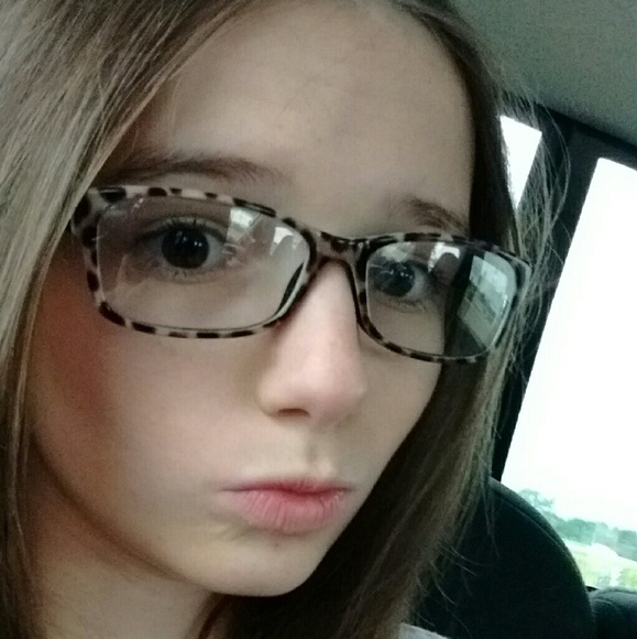 Profile Picture of Haley Mcwilliams (@haley224) on Poshmark