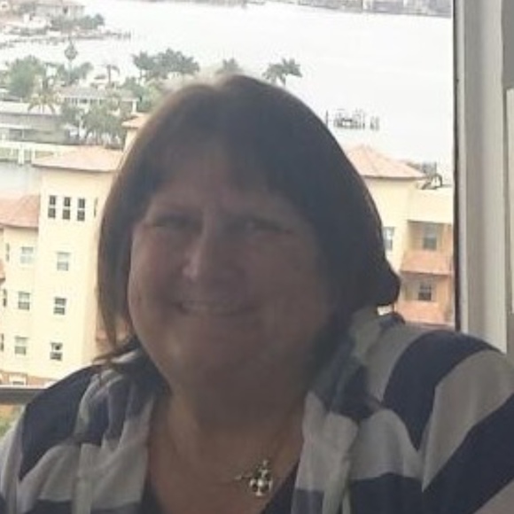 Profile Picture of Nancy Kasprzyk (@nancylk168) on Poshmark