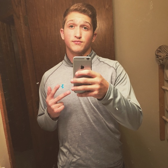 Profile Picture of Michael Kimevski (@magicmike_02) on Poshmark