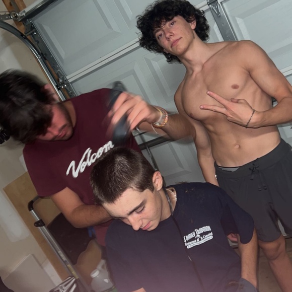 Profile Picture of Amanda Spicer (@ethanvaughnn) on Poshmark