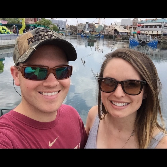 Profile Picture of Kim Straw (@kimstraw) on Poshmark