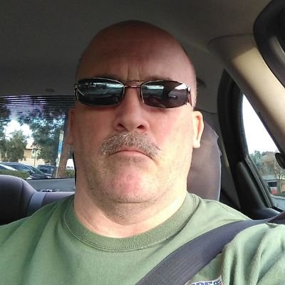 Profile Picture of Doug Kaiser (@DangitDoug323) on Twitter