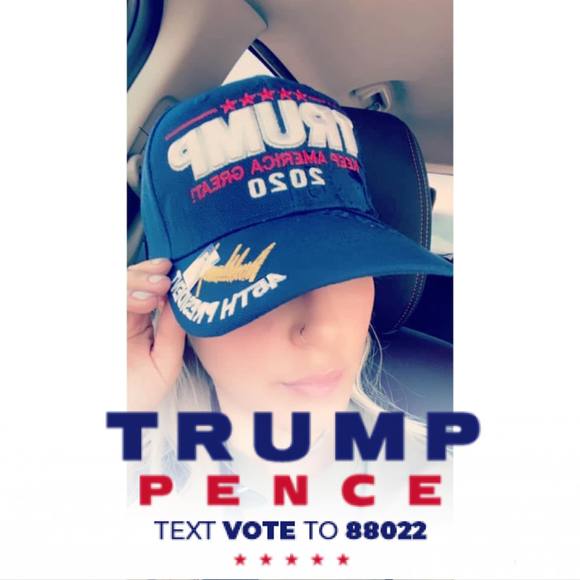 Profile Picture of Monica Menicucci (@menicucci28) on Poshmark