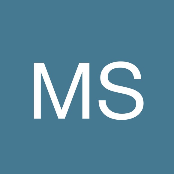 Profile Picture of Melissa Singleton (@melissa9012) on Poshmark