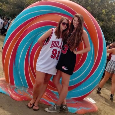 Profile Picture of Julia Brown (@juliabrown226) on Twitter