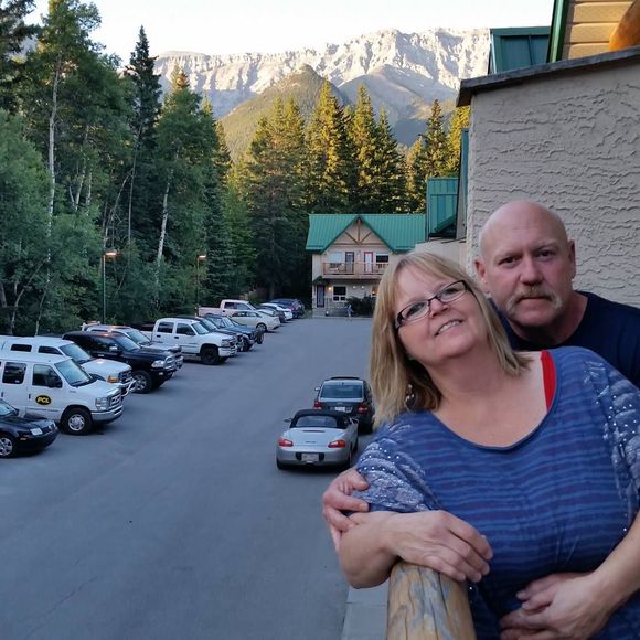 Janis Hartwell - Poshmark Profile Picture of Janis Hartwell (@dellhartwell) on Poshmark