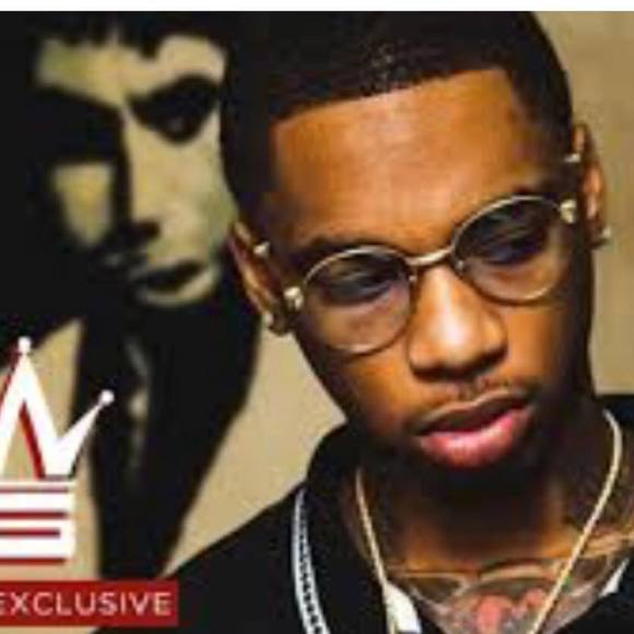 Profile Picture of Aaron Tovar (@aarontovar) on Poshmark