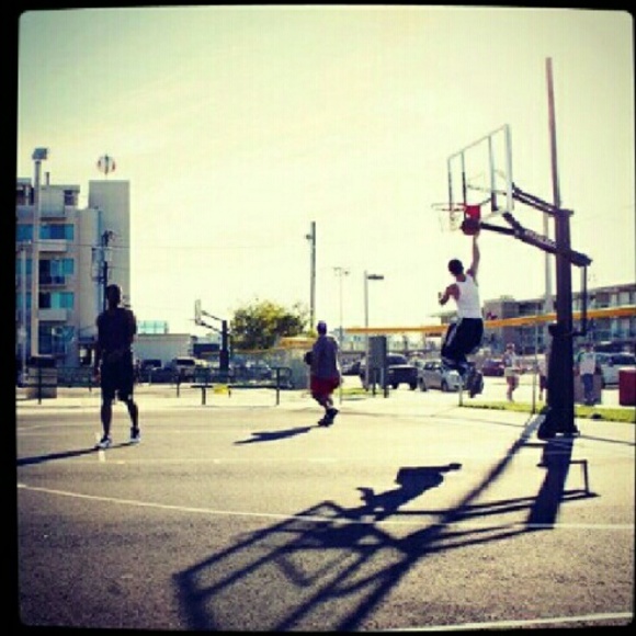 Greg Tait - Poshmark Profile Picture of Greg Tait (@gmoneybagz215) on Poshmark