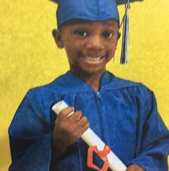 Profile Picture of Flora Hodges (@slimhodges1919) on Poshmark