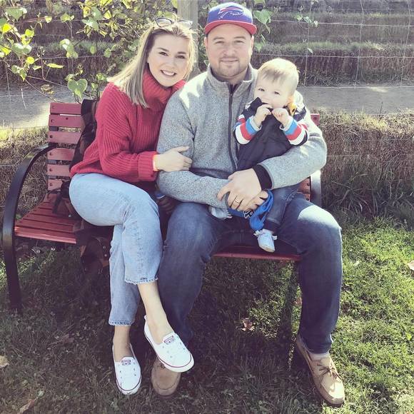 Profile Picture of Elizabeth Channing (@e_channing) on Poshmark