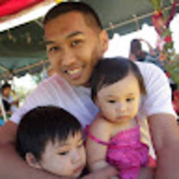 Profile Picture of Radford Castro (@smbius) on Poshmark