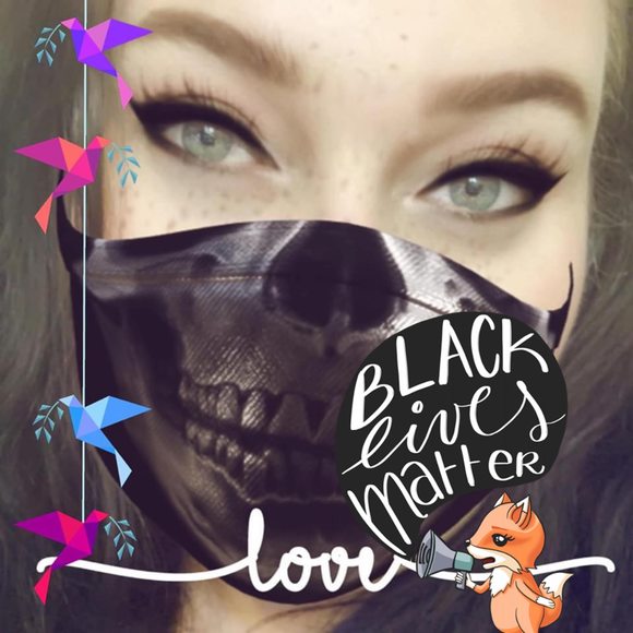 Profile Picture of Tonya Krueger (@kruegermomof4) on Poshmark