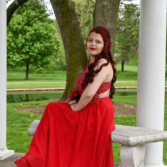Profile Picture of Jackie Cisterna (@cisternajackie) on Poshmark