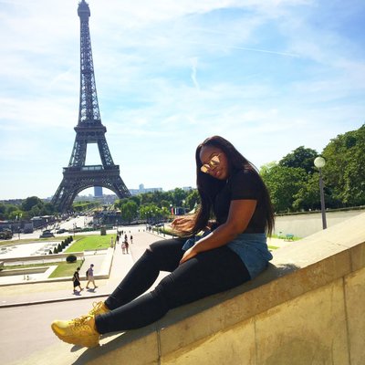 Profile Picture of Robin Jenkins (@thelovely_robin) on Twitter