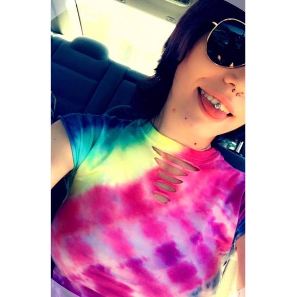 Profile Picture of Brianna Karichner (@b1998karichner) on Poshmark