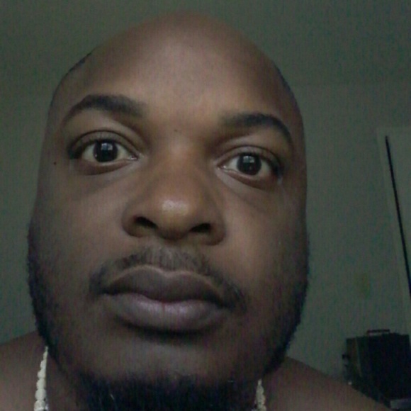 Profile Picture of Andrew Russell (@drewwear) on Poshmark