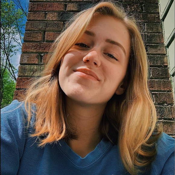 Profile Picture of Audrey Freer (@audreyfreer) on Poshmark