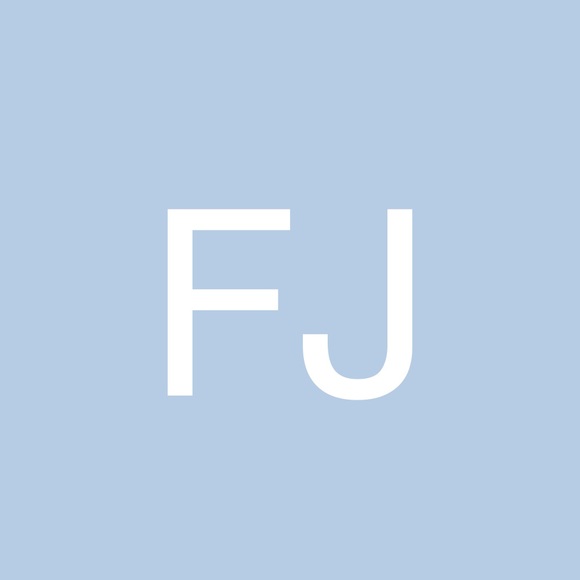 Profile Picture of Frances James (@v9pcyj1r4dmsg) on Poshmark