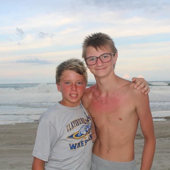 Profile Picture of Denise Knisely (@diamondjuly) on Poshmark