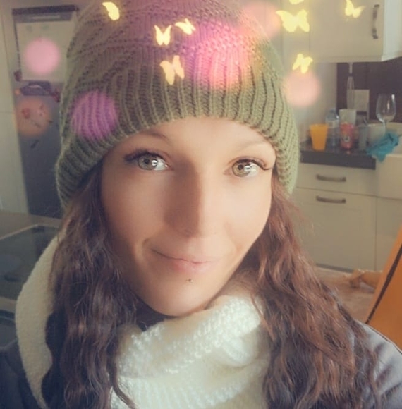 Profile Picture of Jessica Léveillé (@jess1014879) on Poshmark