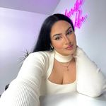 Profile Picture of TEA MILO • BRAND & GRAPHIC DESIGNER (@teastellar) on Instagram