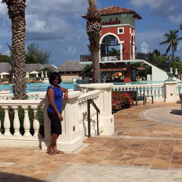 Profile Picture of Vanessa Pruszynski (@lynnbogan) on Poshmark