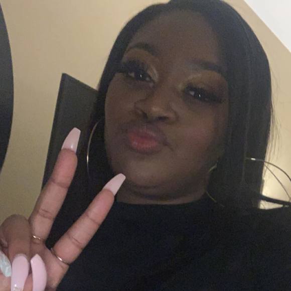 Profile Picture of Qadriyyah Sabree (@petty_labelle16) on Poshmark