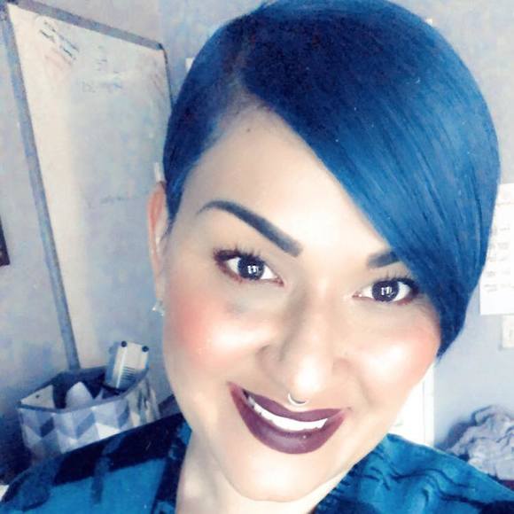 Profile Picture of Stacy Lighten (@luxurycuts1) on Poshmark