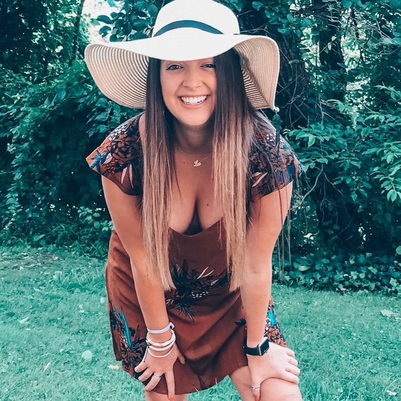 Profile Picture of Carli Turngren (@carjordan) on Poshmark