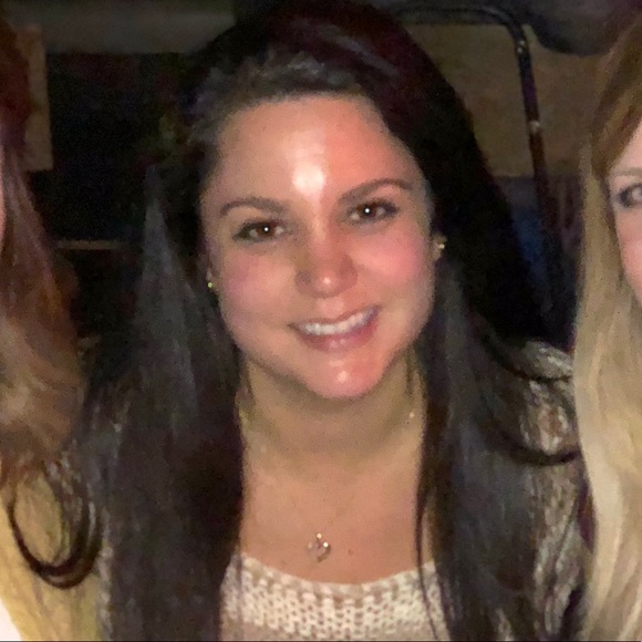 Profile Picture of Christina Heinen (@cmpitas) on Poshmark