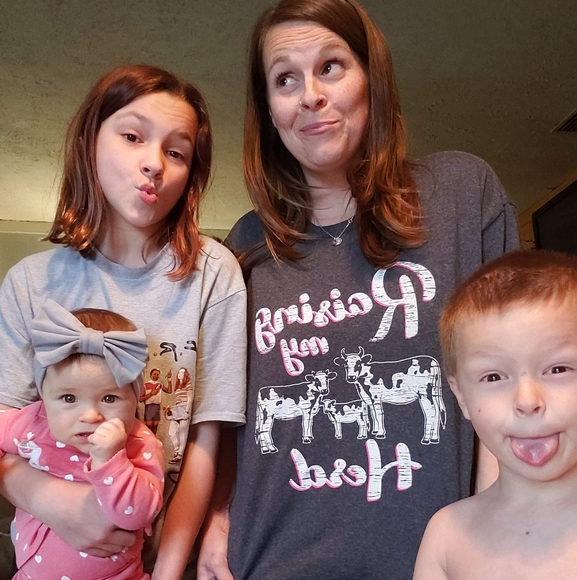 Profile Picture of Cassandra Marbot (@1lovebugsmommy) on Poshmark