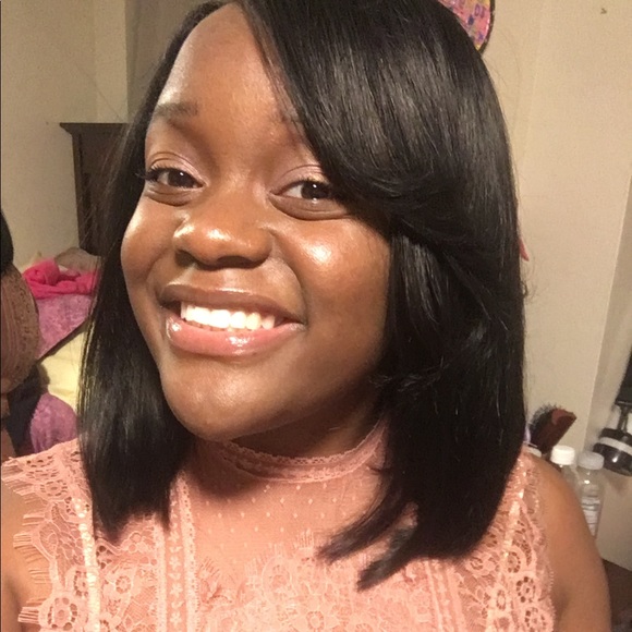 Izjaray Bethune - Poshmark Profile Picture of Izjaray Bethune (@izjaray) on Poshmark