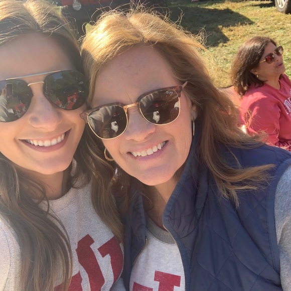 Profile Picture of Rita Sordelet (@resord2) on Poshmark