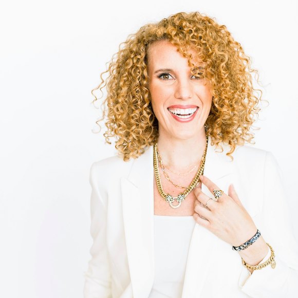 Profile Picture of Maxie Mccoy (@maxie_mccoy) on Poshmark