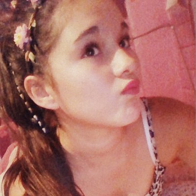 Profile Picture of Varinia Andrea (@Vari_Andrea) on Twitter