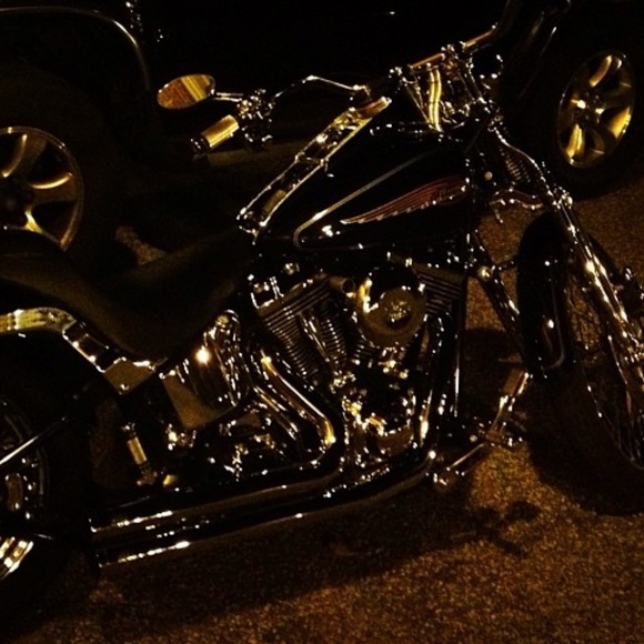 Profile Picture of Daniel Voyles (@dwv80) on Poshmark