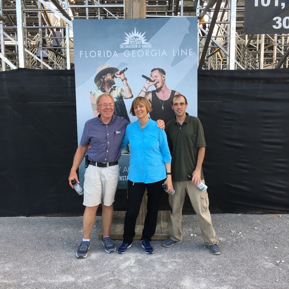 Sheila Watkinson - Poshmark Profile Picture of Sheila Watkinson (@srwatkinson) on Poshmark