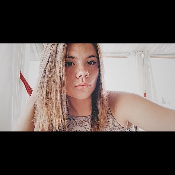 Profile Picture of Isabelle Meyer (@meyer77) on Poshmark