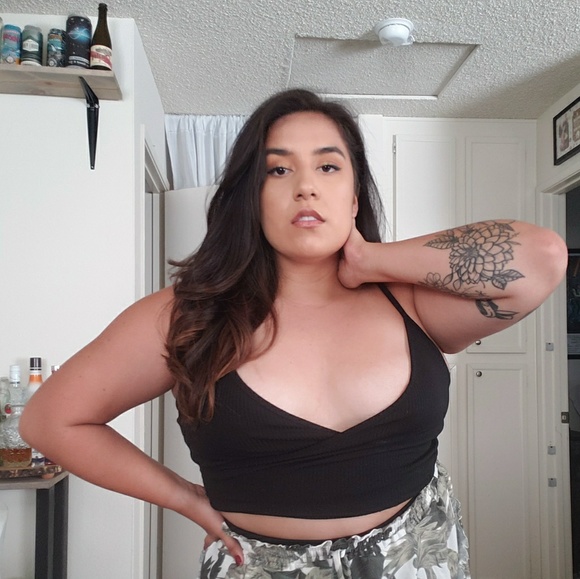 Profile Picture of Aidanna Christine (@aidannac) on Poshmark