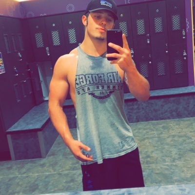 Profile Picture of Hunter Karl (@hunter_karl_) on Twitter