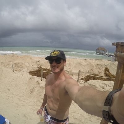 Profile Picture of Tyler Somes (@Tyla_sav) on Twitter