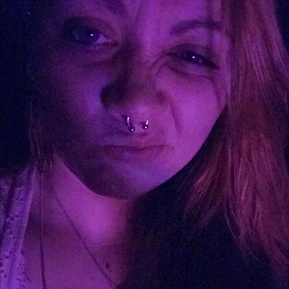 Profile Picture of Ashley Nicolle (@baby_dino) on Poshmark